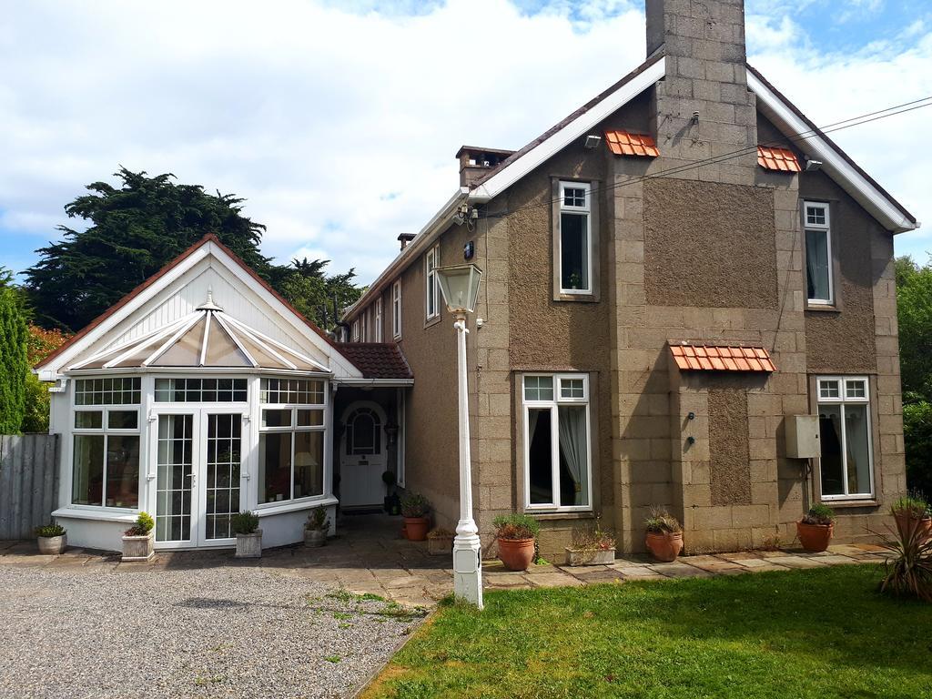 The Dell Dublin Bed & Breakfast Dun Laoghaire Exterior photo